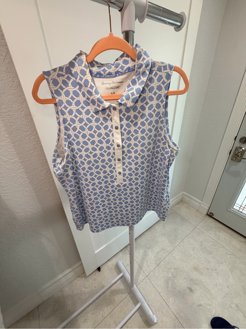 Tommy Bahama IslandZone Light Blue & White Top – Size Large